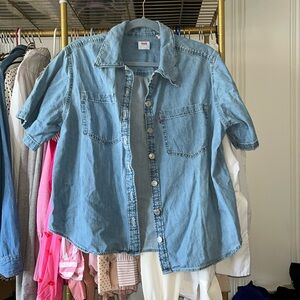 Levi’s denim top